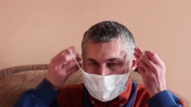 Coronavirus. Maskeli adam. Corona virüsü. Karantinaya alın. Covid 19