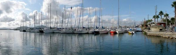 Sailboats berthed on Alghero's harbor — Stock Photo, Image