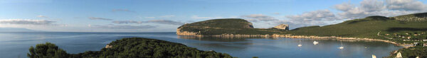 Alghero (Italya). Capo Caccia Bay
