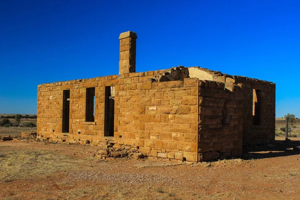 kumtaşı tuğla ev terk edilmiş bir