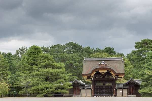 İmparatorluk Sarayı Kenshun-mon kapısı. — Stok fotoğraf