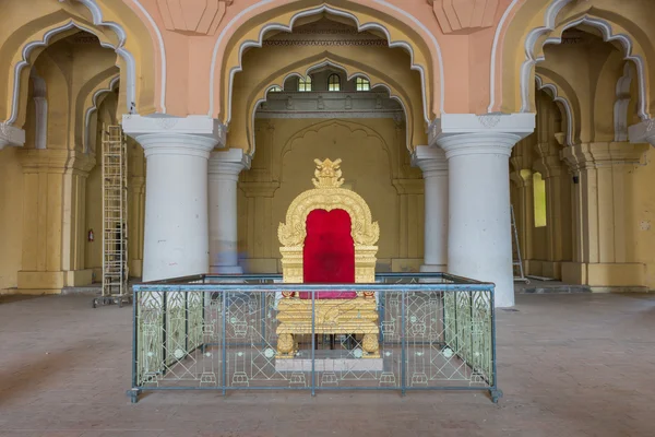 Copy of the Nayak throne at Palace. — Stock Photo, Image