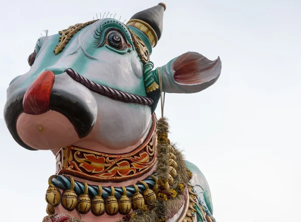 Closeup of face of Nandi, the bull. — Stock Photo, Image