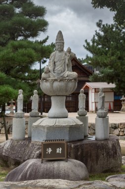 Quan Yin heykel Daiganji Budist tapınağı dışında.