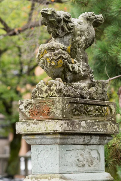 兼六園日本ライオン モンスター. — ストック写真