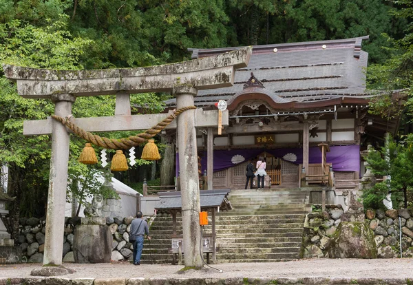 De små Shirakawahachiman altare i Takayama. — Stockfoto