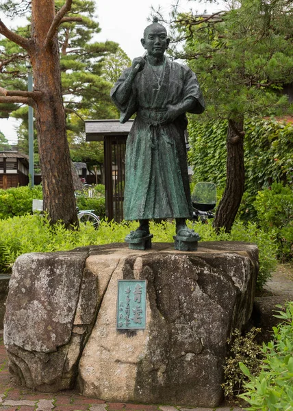 젊은 사무라이의 동상. — 스톡 사진