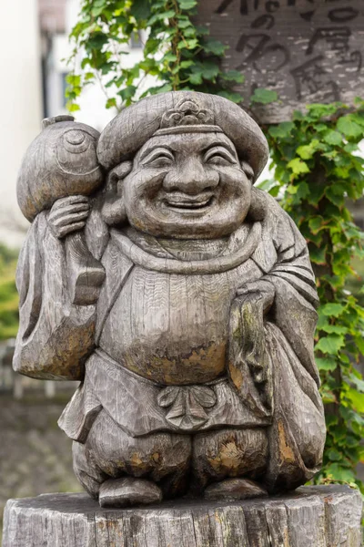 Escultura em madeira de Ebisu, deus da sorte japonês . — Fotografia de Stock