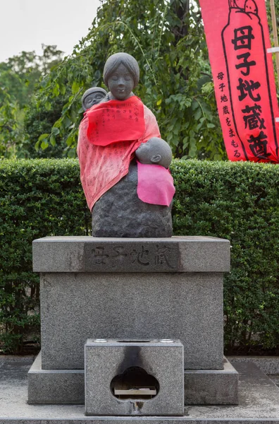 Statua della Manciuria al Tempio Buddista Senso-ji di Tokyo . — Foto Stock