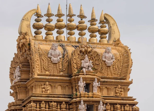 The Kalasam on Gopuram of Srikanteshware Temple. — Stock Photo, Image