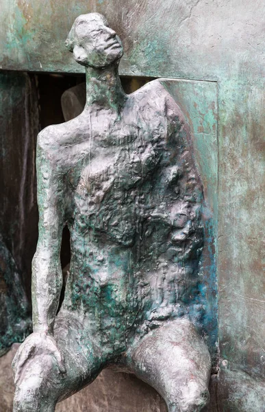 Detalle de la estatua de Karangahape Rocks en el cementerio de Symonds Street . — Foto de Stock