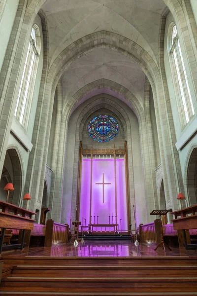 Chancel in old part Holy Trinity Cathedral, Auckland. — Stock Photo, Image