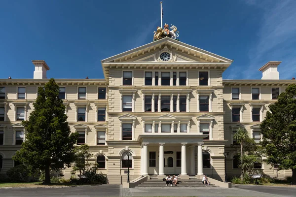 Frente a la Facultad de Derecho de la Universidad Victoria en Wellington, Nueva Zelanda — Foto de Stock