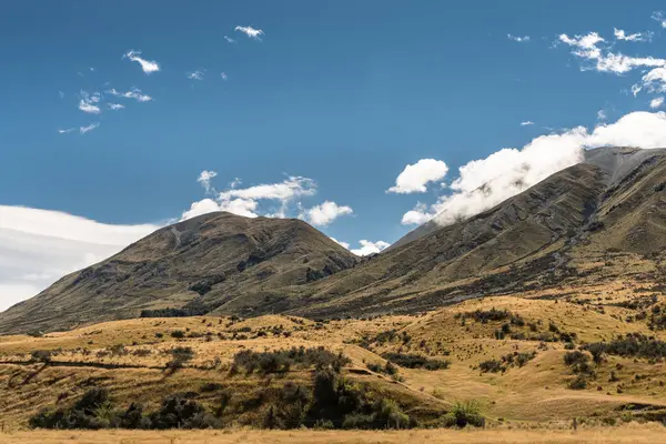 Pasmo górskie w środku ziemi, Nowa Zelandia. — Zdjęcie stockowe