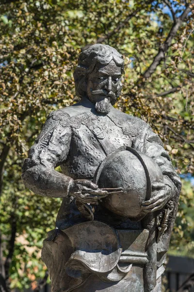 Closeup of bust at Tasman monument in downtown Hobart, Australia — Stock Photo, Image