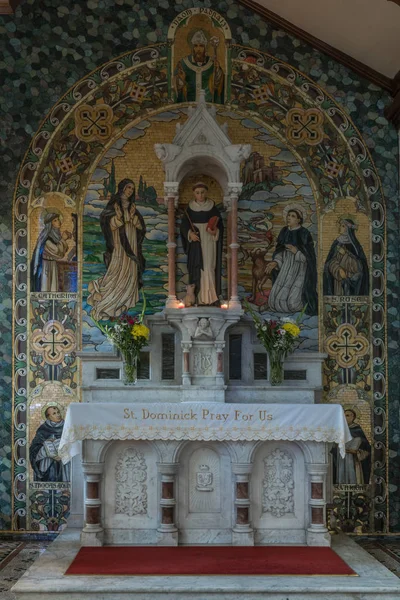 St. Dominick altar in Galway, Ireland. — Stock Photo, Image