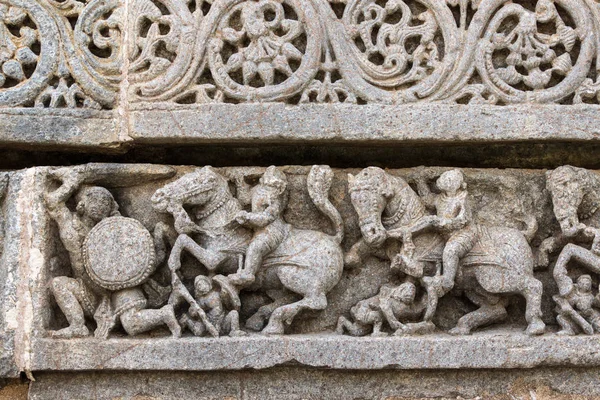 Closeup vlys s koněm v chrámu Zdeněk, Somanathpur — Stock fotografie