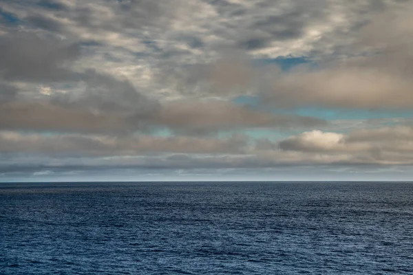 Sabah, Tasmanya Avustralya Tasman Denizi üzerinde cennet.
