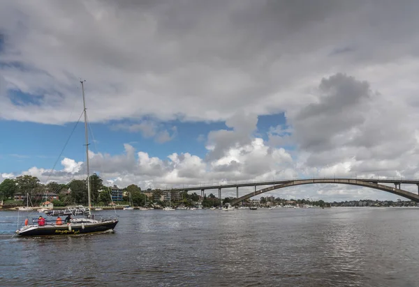 A40 Ponte di Gladesville sul fiume Parramatta, Sydney Australia . — Foto Stock