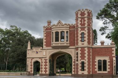 Etki alanı, Parramatta Avustralya George Street Gatehouse giriş