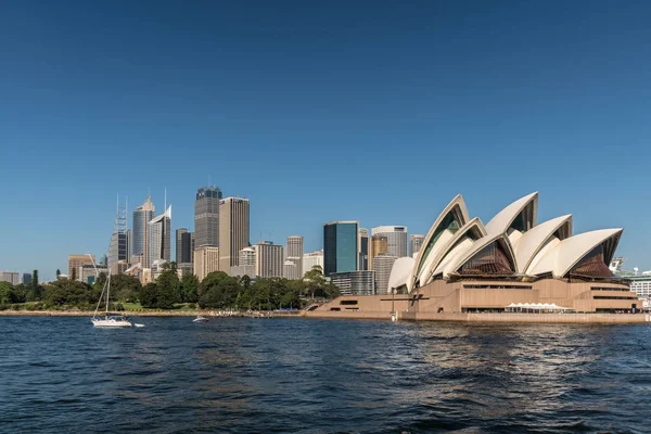 Opera House y Sydney skyline, Australia . —  Fotos de Stock