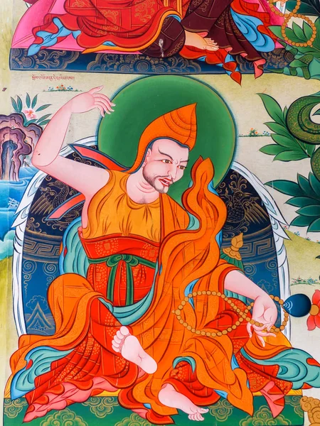 Чоловічий священик зображення всередині Віхар в Namdroling буддійський монастир — стокове фото