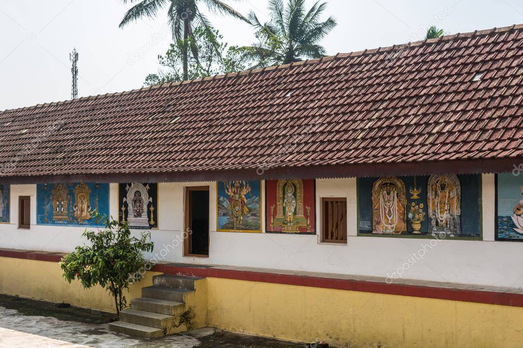 Courtyard wall paintings of Shree Omkareshwara Temple, Madikeri 