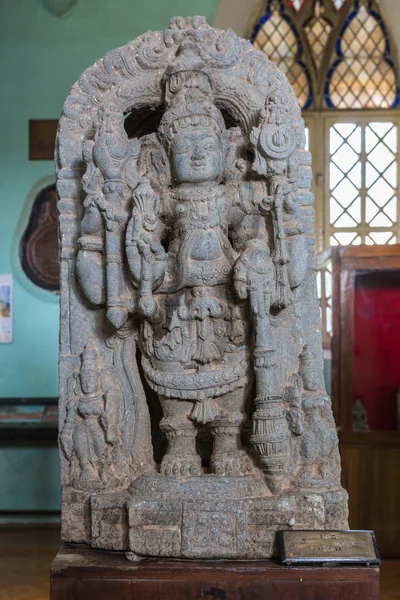 Estátua de Keshava no Museu de História em Madikeri Fort, Índia . — Fotografia de Stock