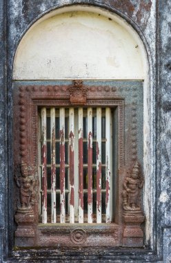 Pencere çerçevesi Türbesi Raja mezar etki, Madikeri Hindistan Tarih.