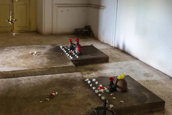 Innerhalb des königlichen Mausoleums in der Domäne Raja Gräber, madikeri Indien. — Stockfoto