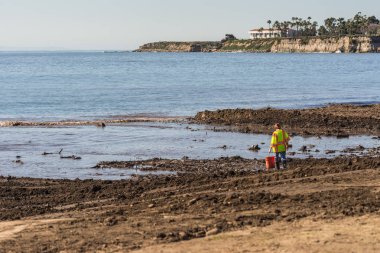 Kir, Santa Barbara aramalar enkaz genç adam.