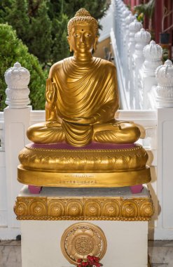 Buddha teaching Dharma at Hsi Lai Buddhist Temple, California. clipart