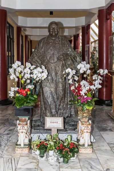 Statue de Hsing Yun au temple bouddhiste de Hsi Lai, Californie . — Photo