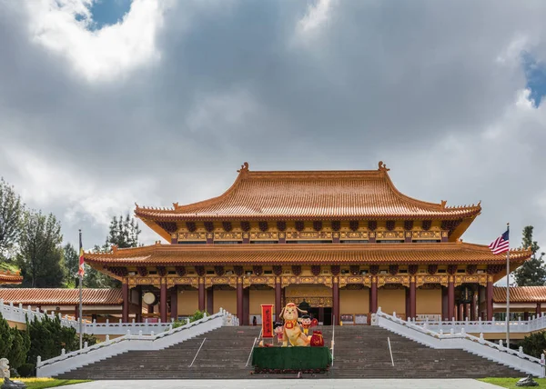 Hoofdschrijn van Hsi Lai boeddhistische tempel, Californië. — Stockfoto