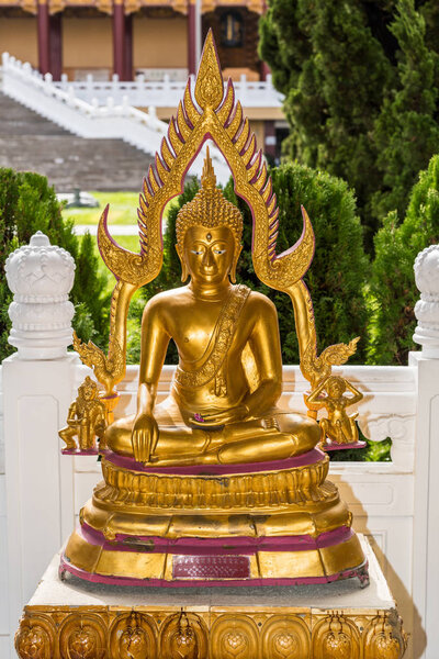 Просвещение Будды в буддийском храме Ши Лай, штат Калифорния
