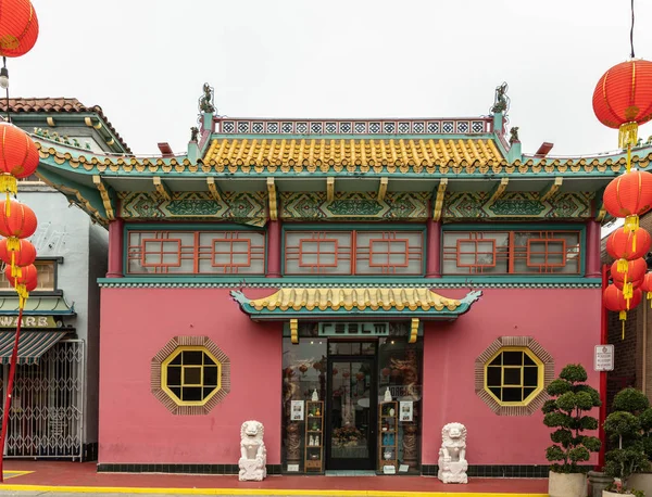 Traditional architecture in Chinatown, Los Angeles California. — Stock Photo, Image