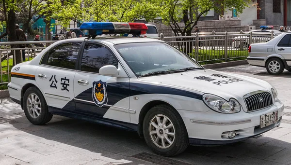 Hyundai policejní auto v Pekingu, Čína. — Stock fotografie