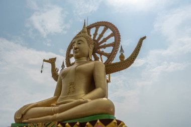 Büyük Buda 'nın sol tarafı Mara duruşu Wat Phra Yai, Ko Samu