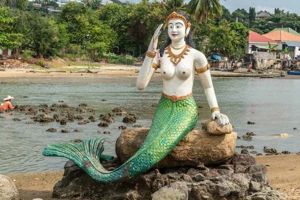 Mermaid statue at Wat Phra Yai temple, Ko Samui Island, Thailand — 스톡 사진