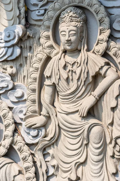 Chua An Long Pagoda 'daki Bodhisattva Fresco' nun yakın çekimi., — Stok fotoğraf