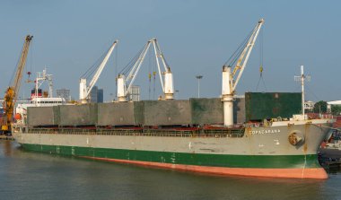 Copacabana gemisi Ben Nhhe limanında Song Sai Gon Nehri, Ho Chi