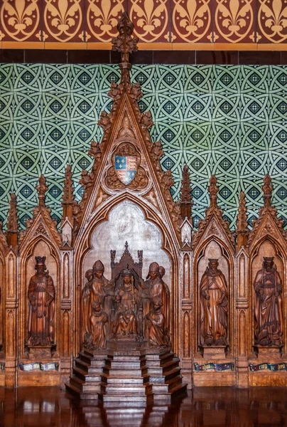 Geschnitzte Holzstatuen der Kathedrale Saint Patrick in Melbourne, ein — Stockfoto