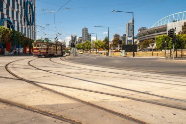 Liman ve La Trobe caddelerinin kesiştiği tramvay, Melbou