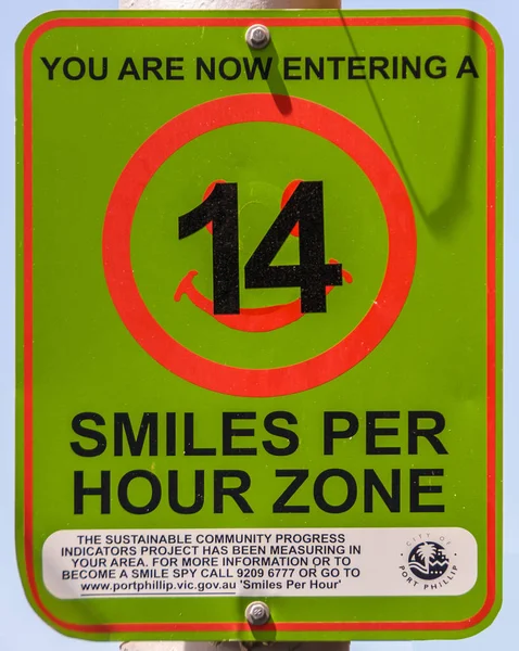 Smiles per Hour sign in Melbourne, Austrália . — Fotografia de Stock