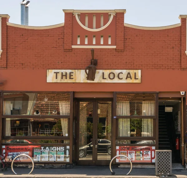 Voorgevel van The Local Taphouse in Melbourne, Australië. — Stockfoto