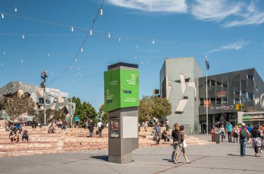 Melbourne, Avustralya 'daki Federasyon Meydanı' ndaki Tranport Otel