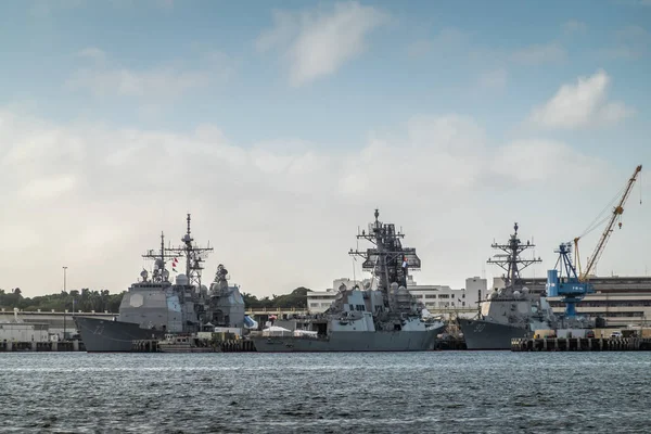 USS cacciatorpediniere Decatur e Chafee a Pearl Harbor, Oahu, Hawaii , — Foto Stock