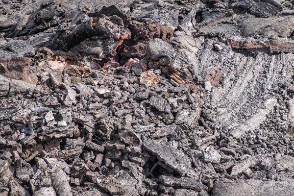 Сломанные трубы вулканической лавы Килауэа 2018 года, усадьба Лейлани, Хавай — стоковое фото