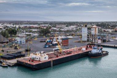 Kahului, Maui, Hawaii, U limanındaki Nale Sıvı Tankı