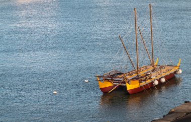 Nawiliwili Limanı 'ndaki Pasifik Adaları kanosunun Namahoe kopyası., 